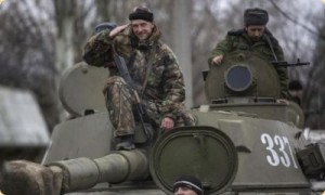 -ДНР-готовятся-к-отводу-тяжелого-вооружения-из-Донецкого-региона-28.02.2015-REUTERS-Baz-Ratner-672x372