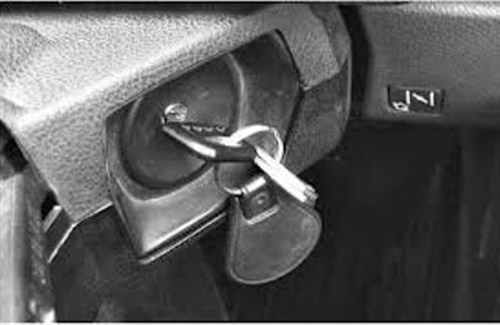 Поссорился с девушкой и угнал автомобиль