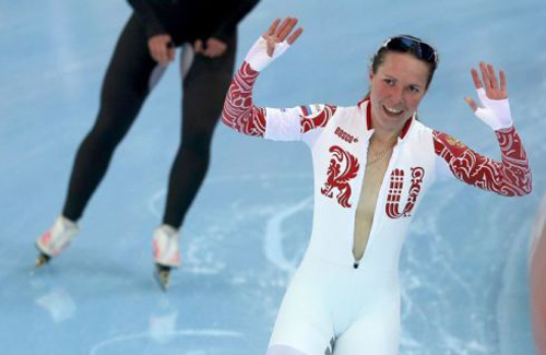 Чемпионка Олимпиады объяснила свой отъезд, а медалистка — стриптиз на финише