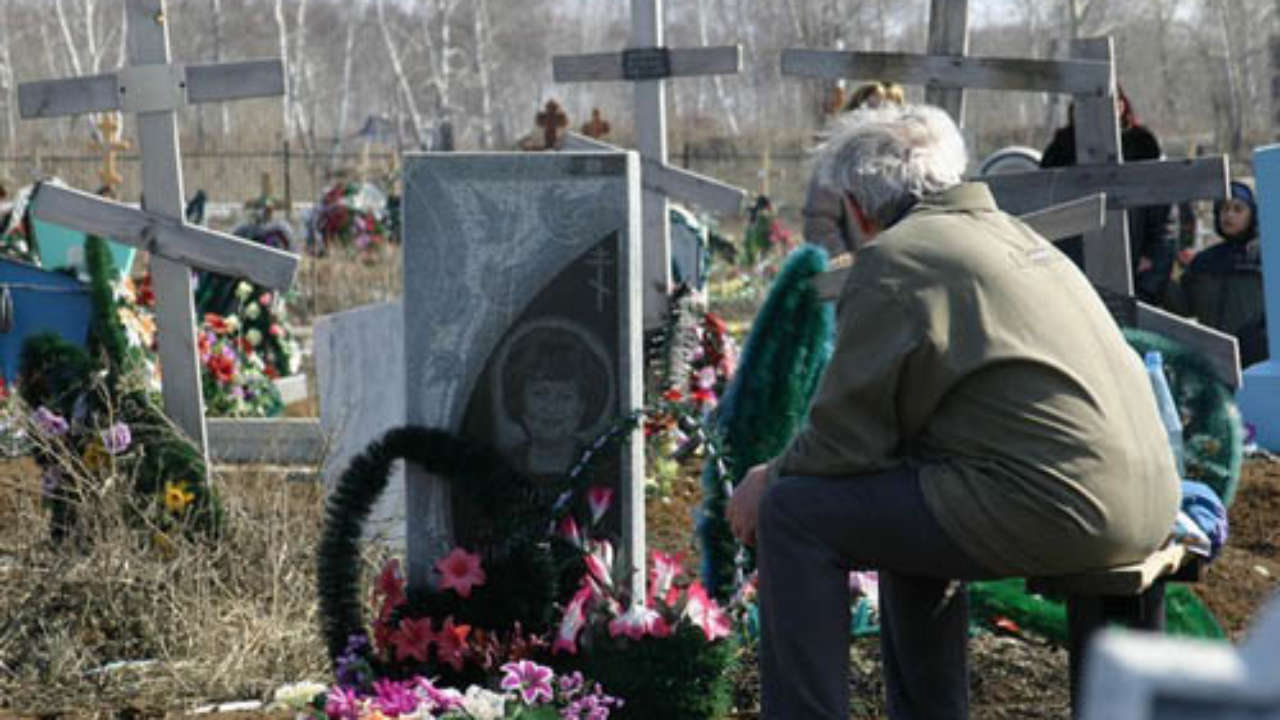 В Кузбассе учительница повесилась на кладбище — Новости Новокузнецка  сегодня, новости дня, последние новости