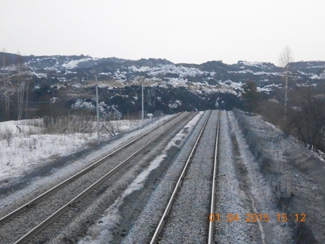 Обвал на угольном разрезе в Кузбассе вызвал разрушения (фото)