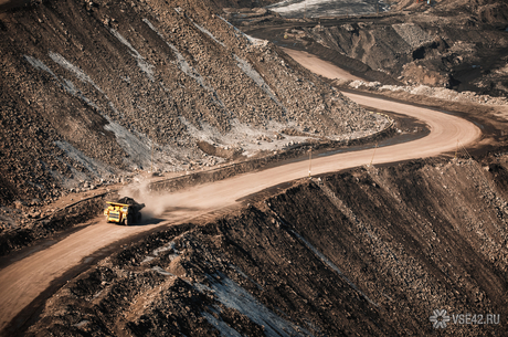 Тело одного горняка подняли из карьера в Кузбассе