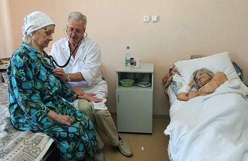 Путин: Отказ от бесплатного образования и здравоохранения невозможен