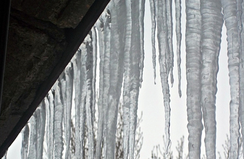 Козырьки – на демонтаж?