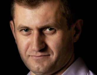 Руководство Новокузнецкого драмтеатра уволило актёра за мат на детском спектакле