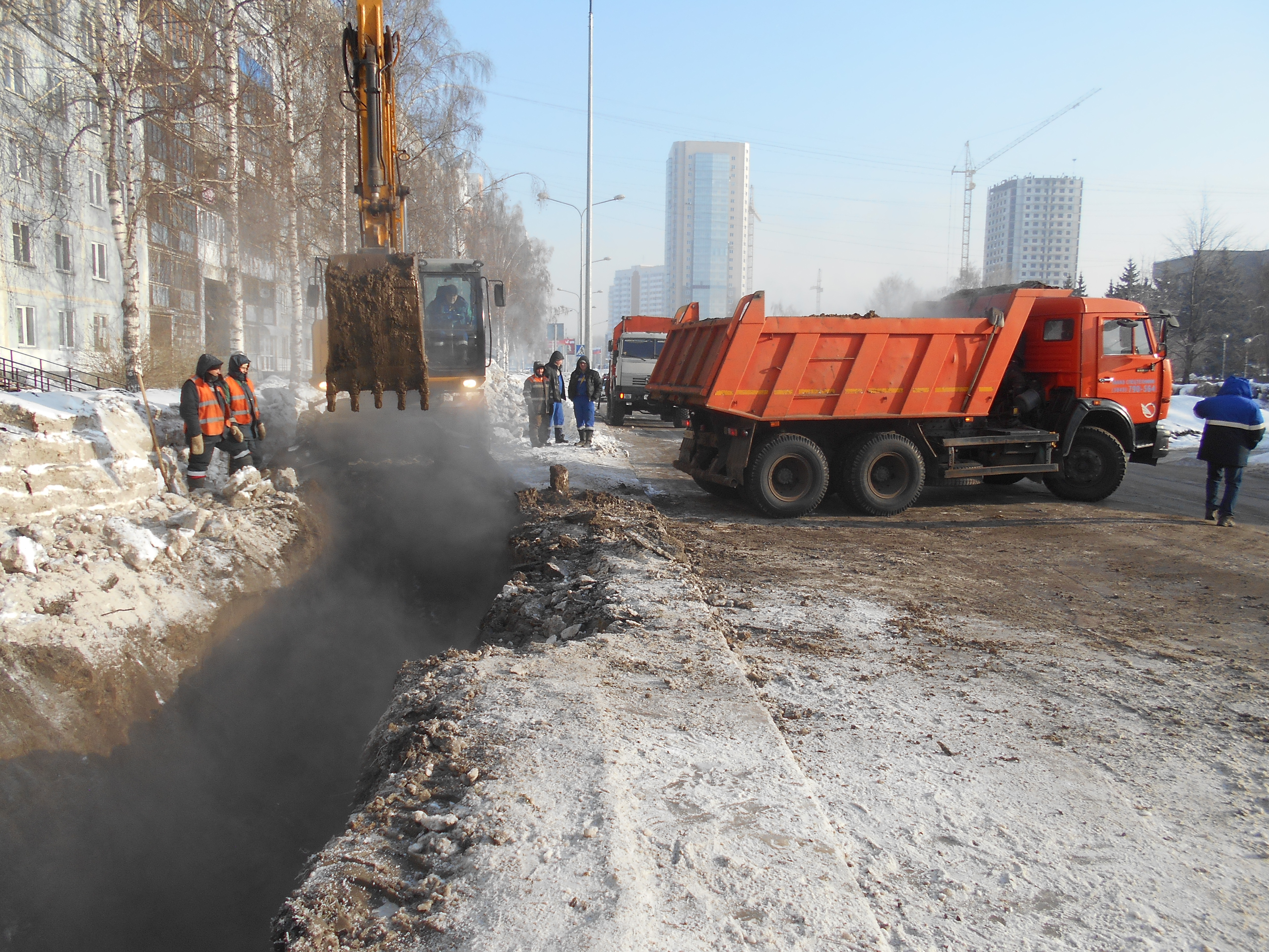 Новости новокузнецка погода. Водоканал Новокузнецк. Техника водоканала Новокузнецк. Водоканал Новокузнецк фото. Аварийная Водоканал Новокузнецк.