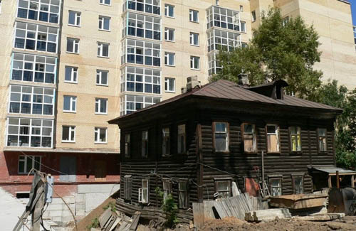 Россиянам предложили самим строить себе жильё взамен ветхого