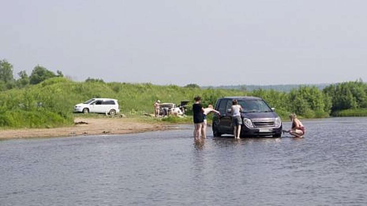 В Новокузнецке наказывают водителей за мойку машин в Томи — Новости  Новокузнецка сегодня, новости дня, последние новости