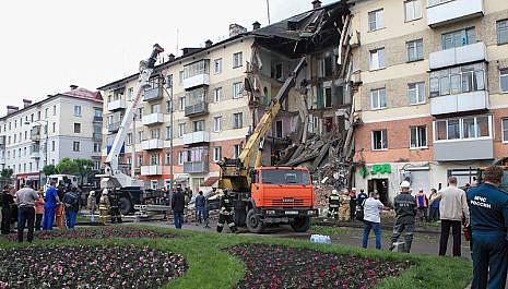 Депутат Госдумы просит прокурора ускорить дело о рухнувшем доме в Междуреченске