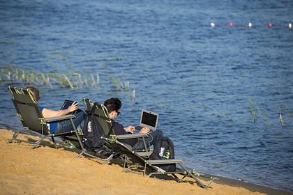 Российские туристы отказались отдыхать без интернета и алкоголя