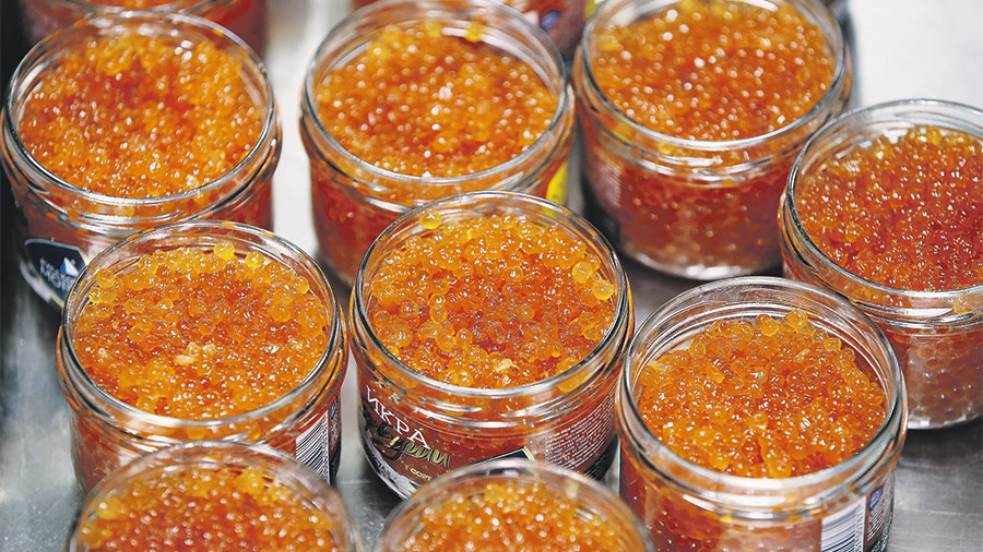 Экспорт подстегнул цену на красную икру