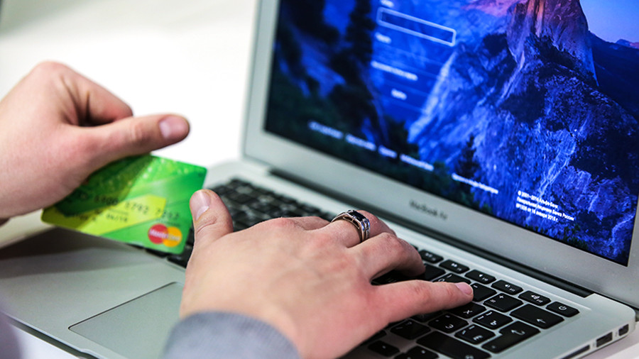 Интернет-магазины обяжут принимать банковские карты