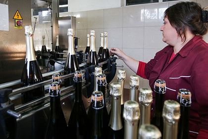 Подсчитаны потери россиян от алкоголя и табака