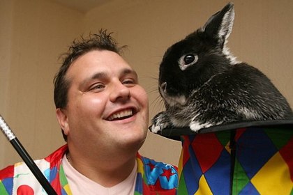 Фокусник заметил аллергию на кроликов спустя 28 лет