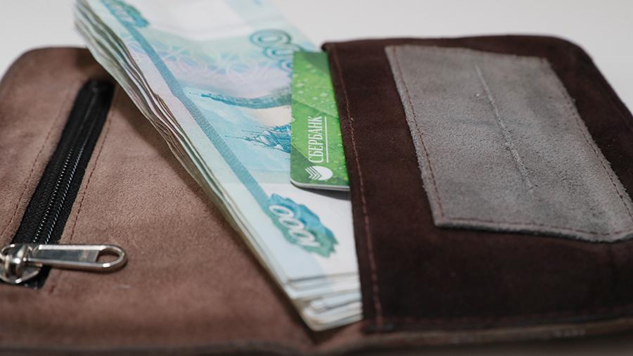 В России увеличился разрыв в зарплатах женщин и мужчин