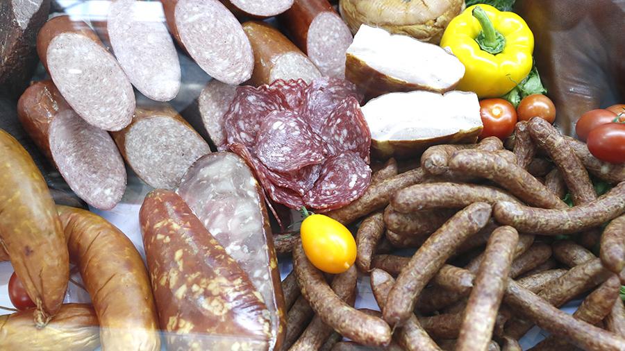 Колбасу и сладости включают в нацпроект
