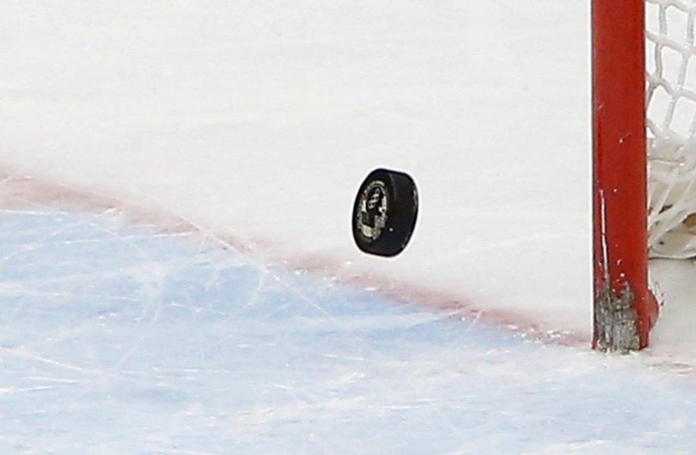 "Сибирь" - "Металлург Нк": голы и опасные моменты