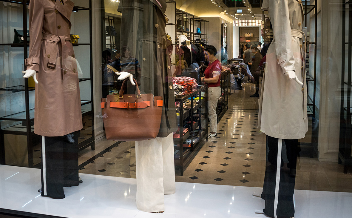 Эксперты предсказали повышение цен на одежду и обувь на 5–20%