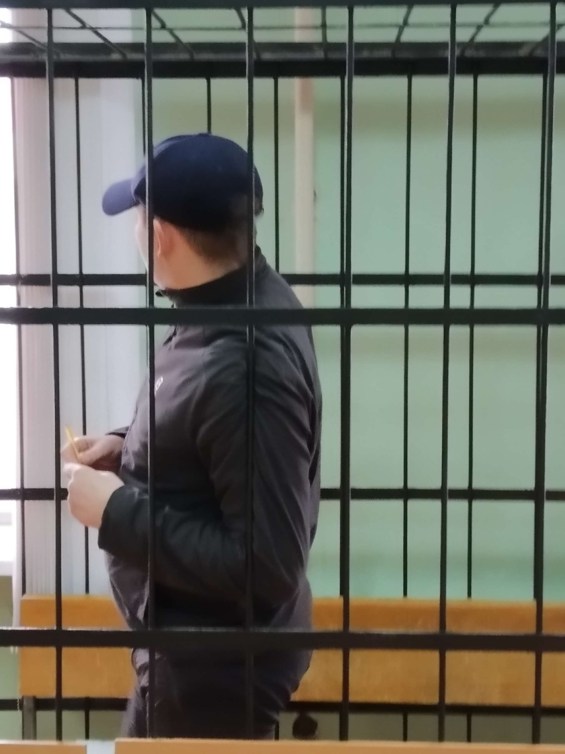 Похитителей банкомата и драгоценностей отправили в колонию