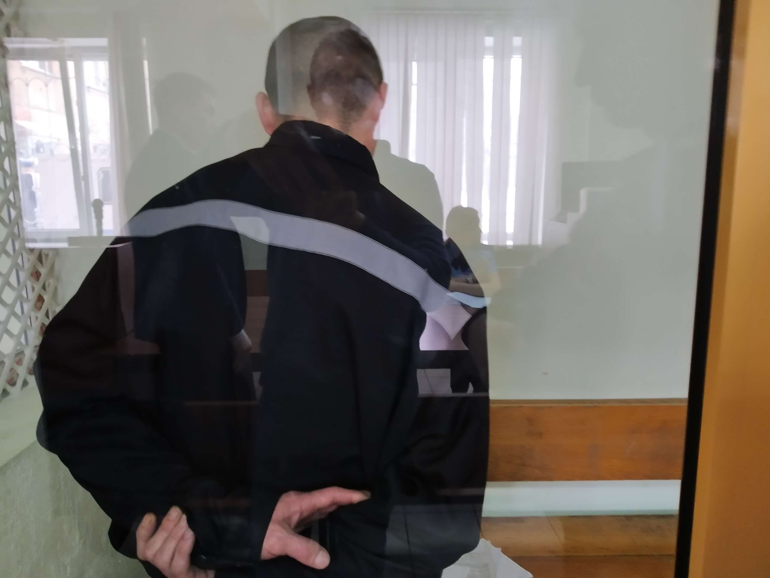 Новокузнецкого вора-рецидивиста судят за 12 краж