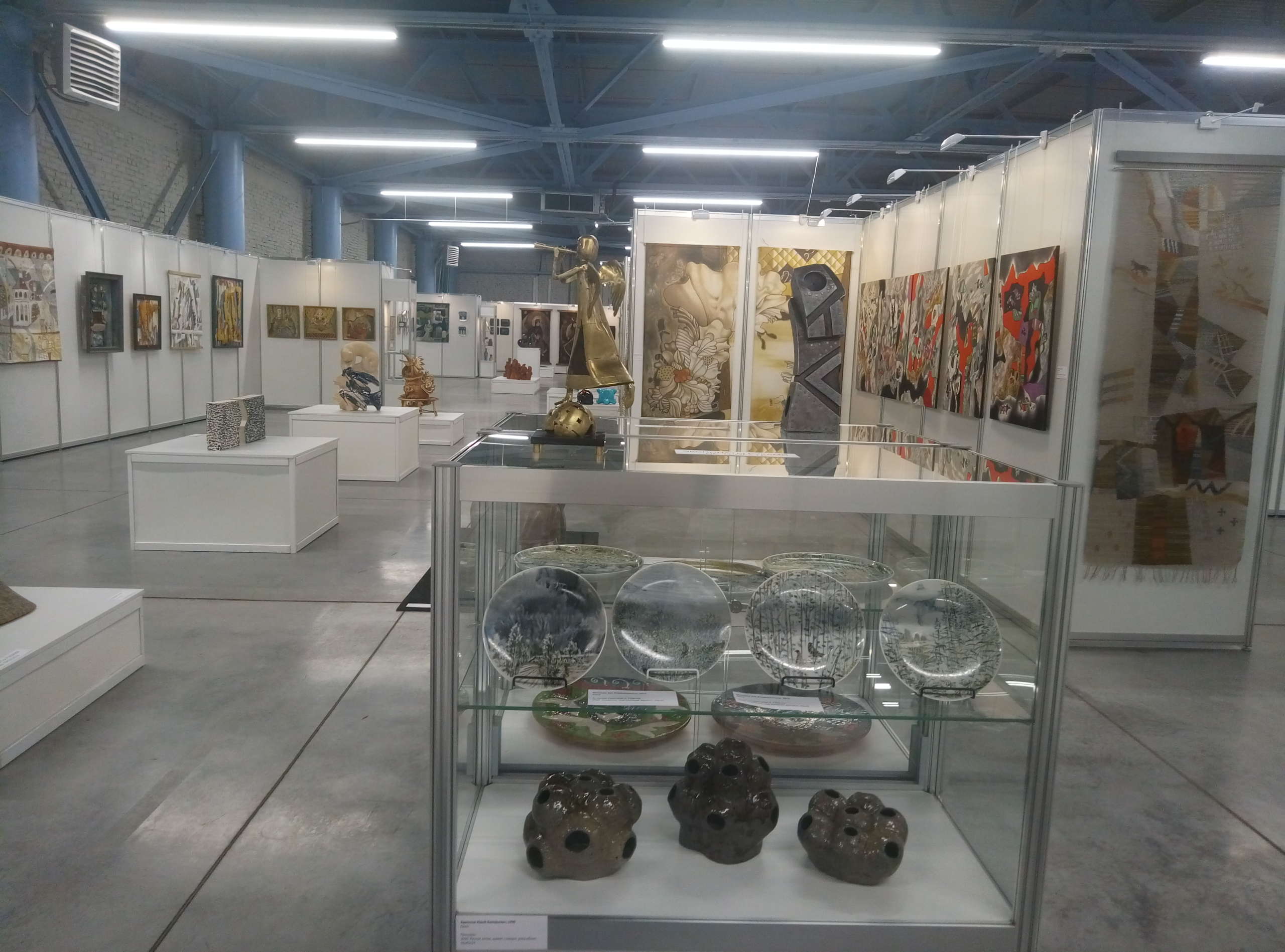 Искусство видеть: на межрегиональной художественной выставке