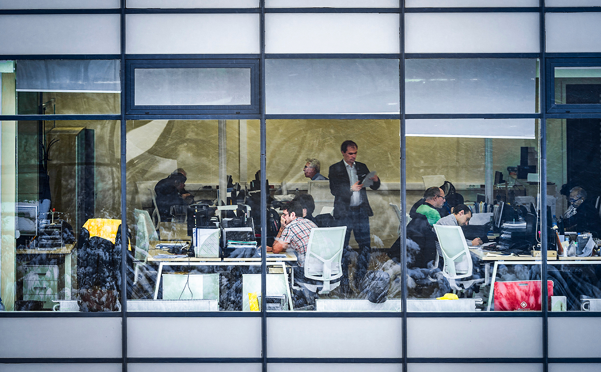 Доля компаний с планами повышения зарплат достигла минимума за 4 года