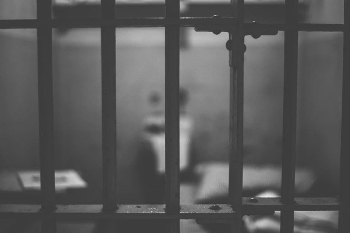 Заключенный голодает около двух недель в СИЗО Новокузнецка