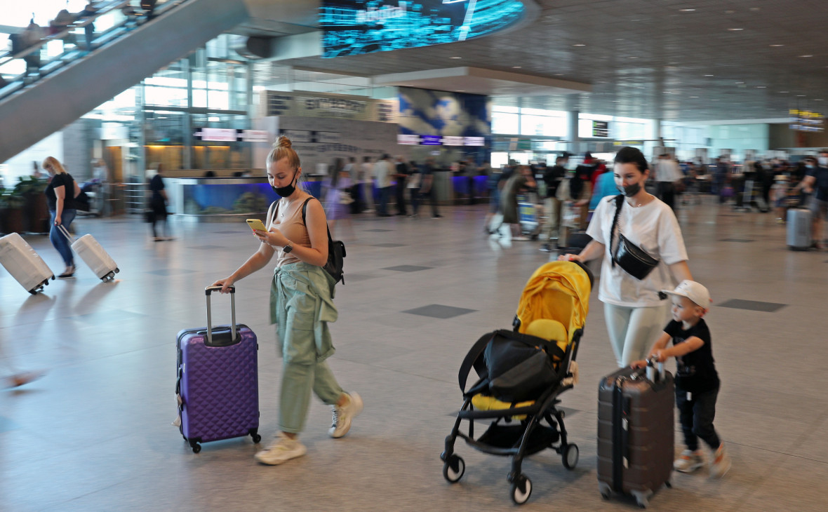 Роспотребнадзор назвал безопасные для путешествий в пандемию страны