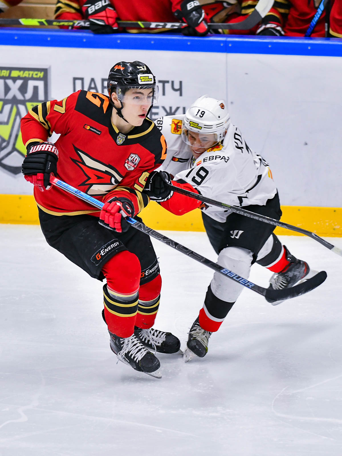 Отчет о матче «Омские Ястребы» — «Кузнецкие Медведи» — 4:1 (2:1, 1:0, 1:0)