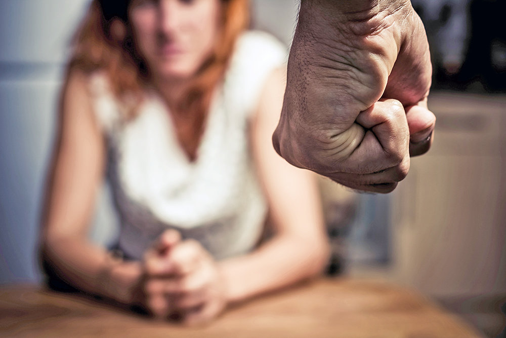 Минюст РФ сообщил об ужесточении наказания в течение полугода за домашнее насилие