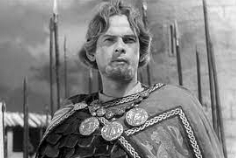 Восемьсот лет и один месяц