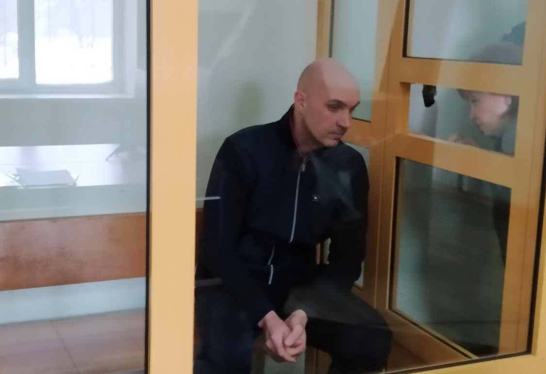 Судьбу Артёма Пакалова, устроившего стрельбу в суде, решат присяжные заседатели (ВИДЕО)