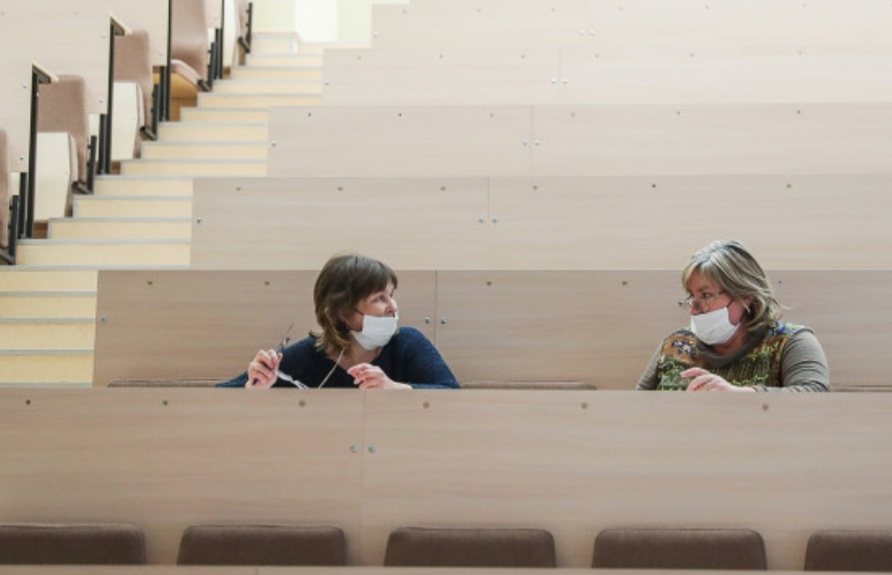 Правила русского языка предложили дополнить рэпом, рэкетом и киллером