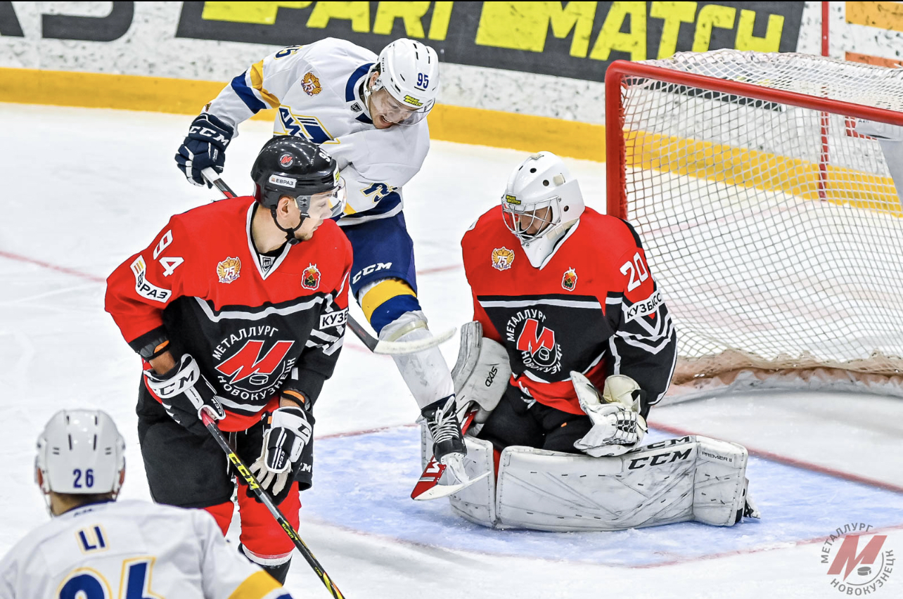 «Металлург» — «Дизель» — 5:0 (0:0, 2:0, 3:0)