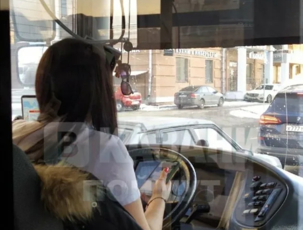 "Крепче за баранку держись, мамуль!"