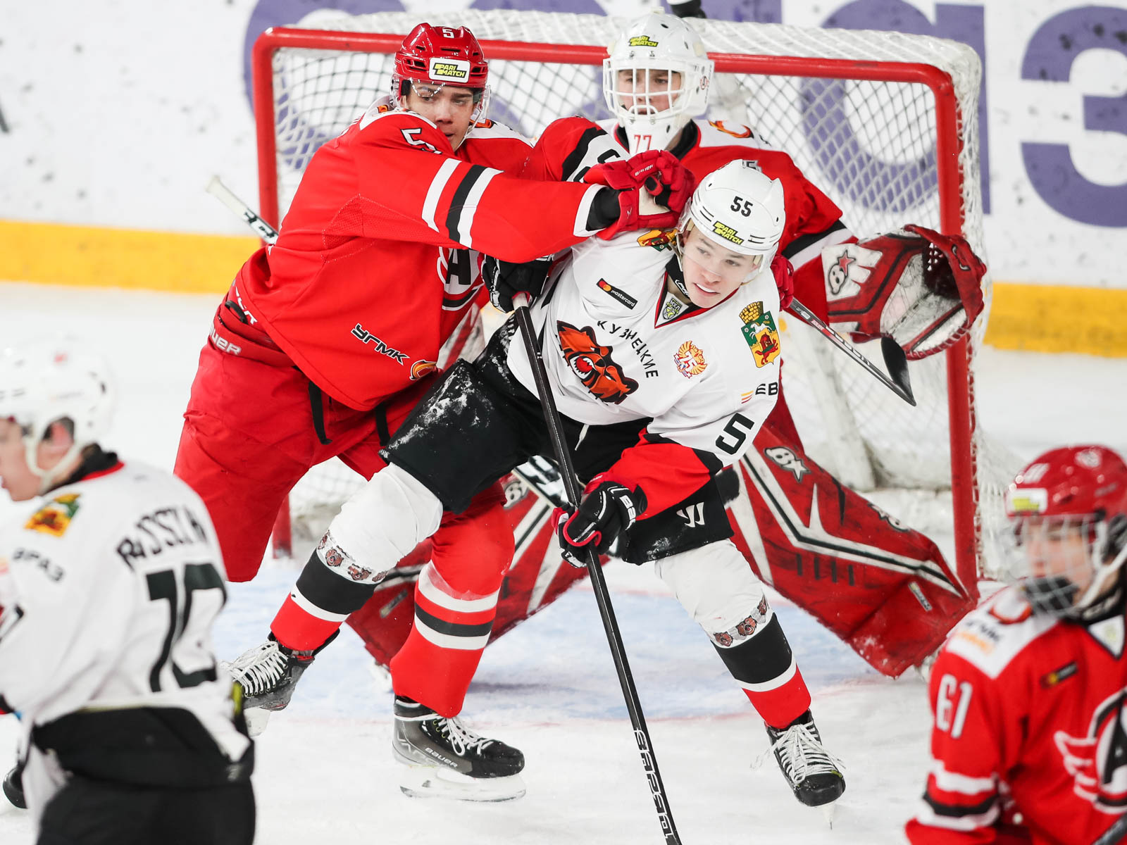 «Авто» — «Кузнецкие Медведи» — 4:2 (1:1, 3:1, 0:0)