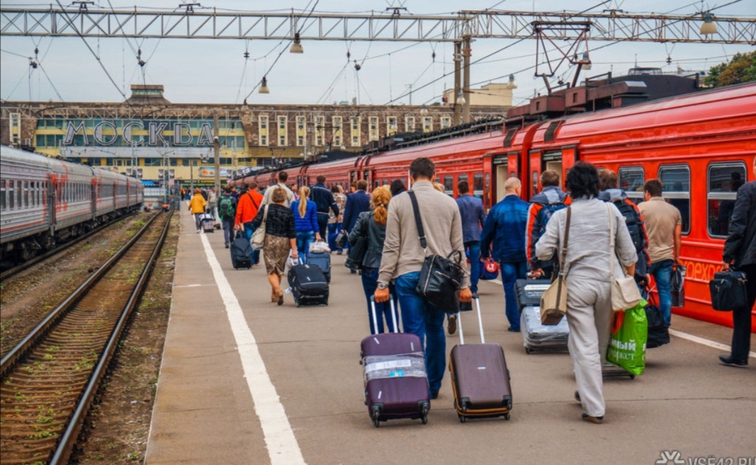 Около 80% высокобальников-выпускников школ сразу уезжают из Кузбасса