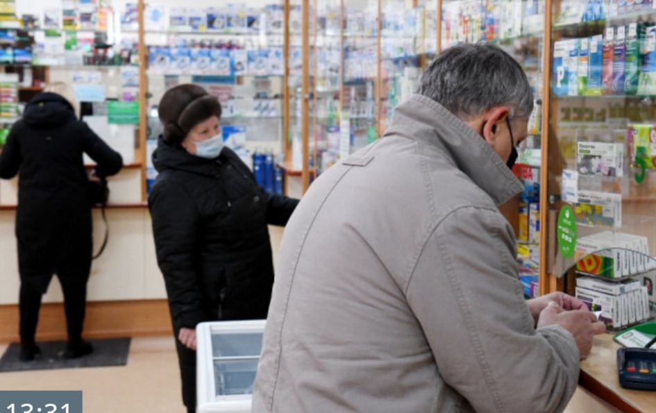 В Минпромторге сообщили о годовом запасе лекарств в стране