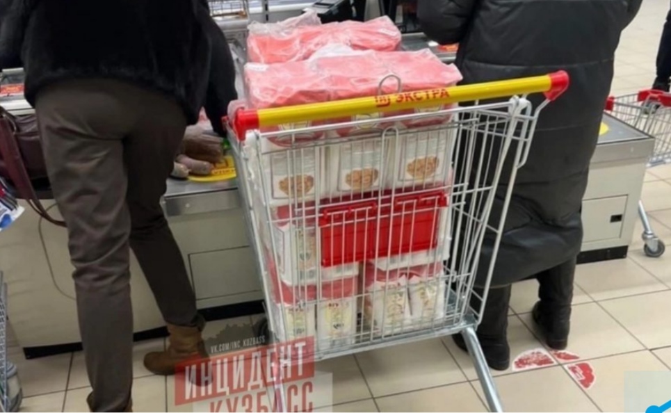 В Кузбассе покупатели резко разделились на два лагеря