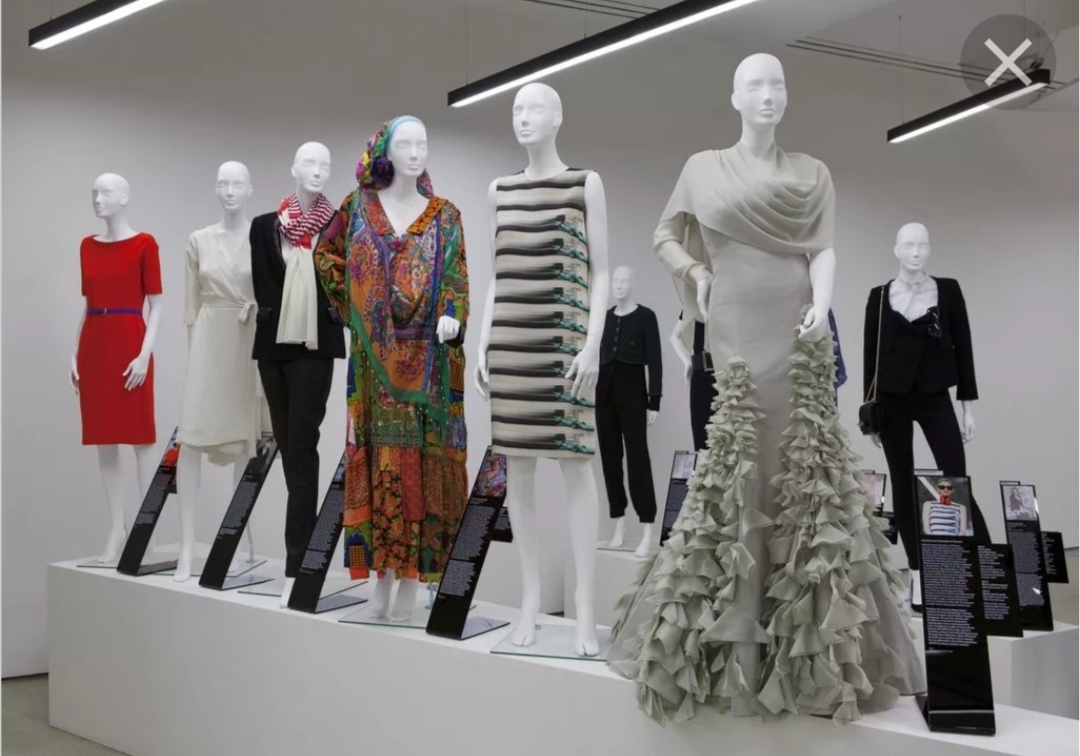 Путин уверен в успехе российских дизайнеров