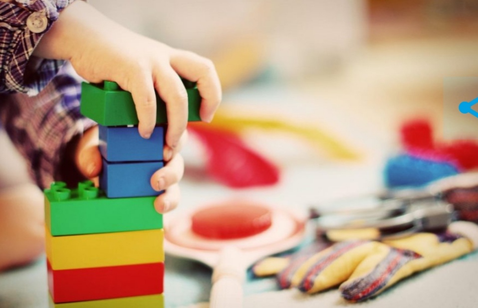 Мужчина застрелил двух малышей и няню в детском саду