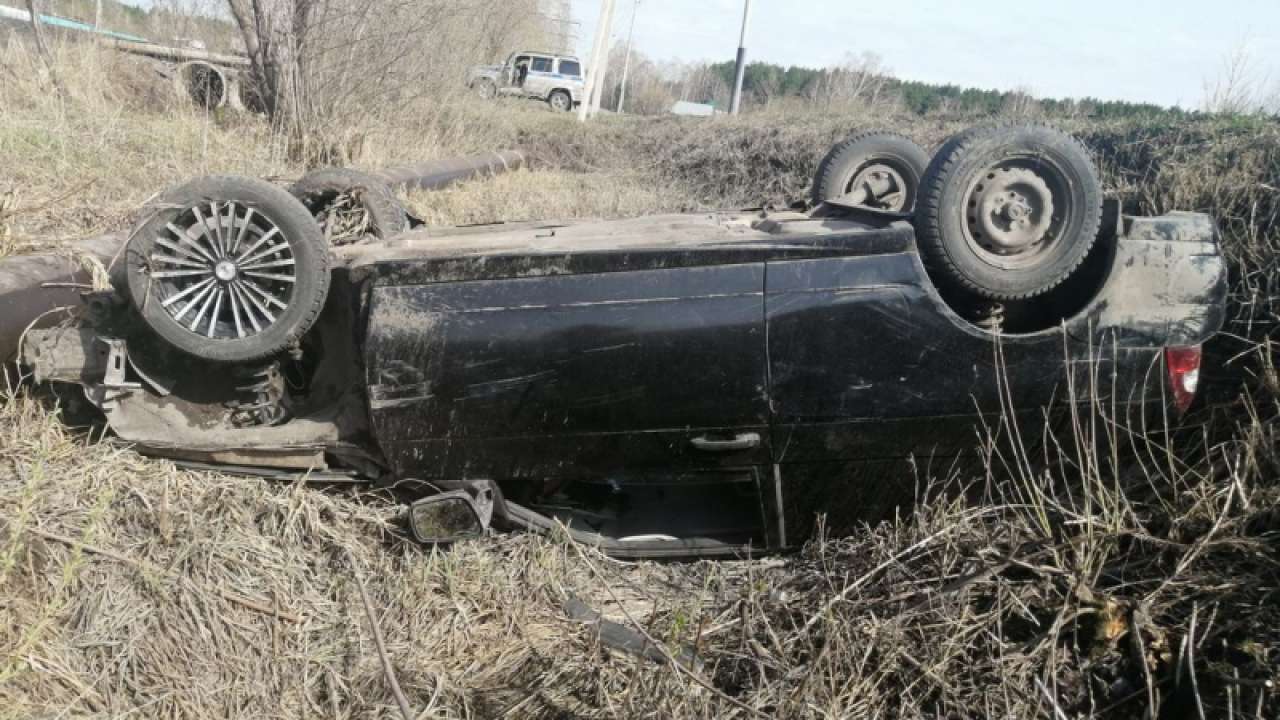 Угнал авто, съехал в кювет и сбежал с места ДТП — Новости Новокузнецка  сегодня, новости дня, последние новости