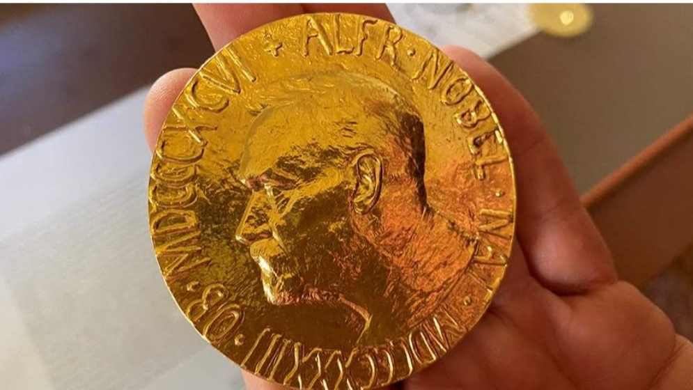 Российские ученые назвали заслуживающие Нобелевскую премию исследования