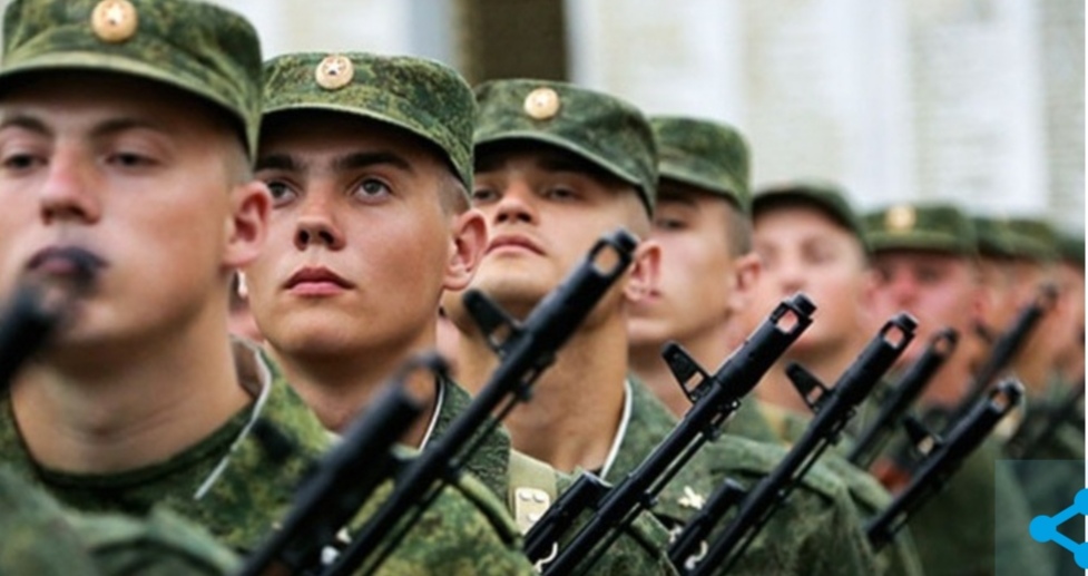 В Сибири бизнес-леди до потери сил шьёт солдатам спальники