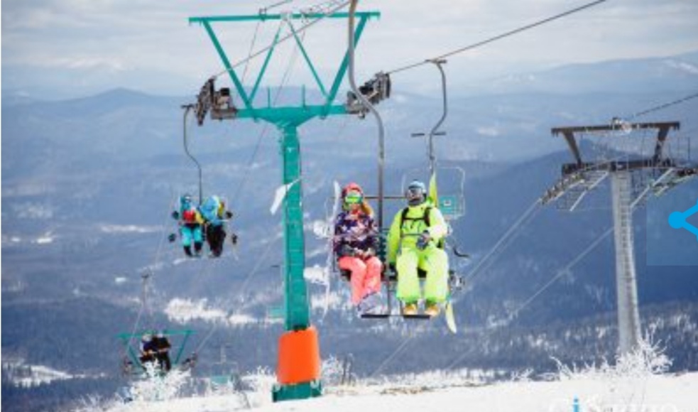 Губернатор Кузбасса с шаманами кормил огонь: горнолыжный сезон открылся в Шерегеше