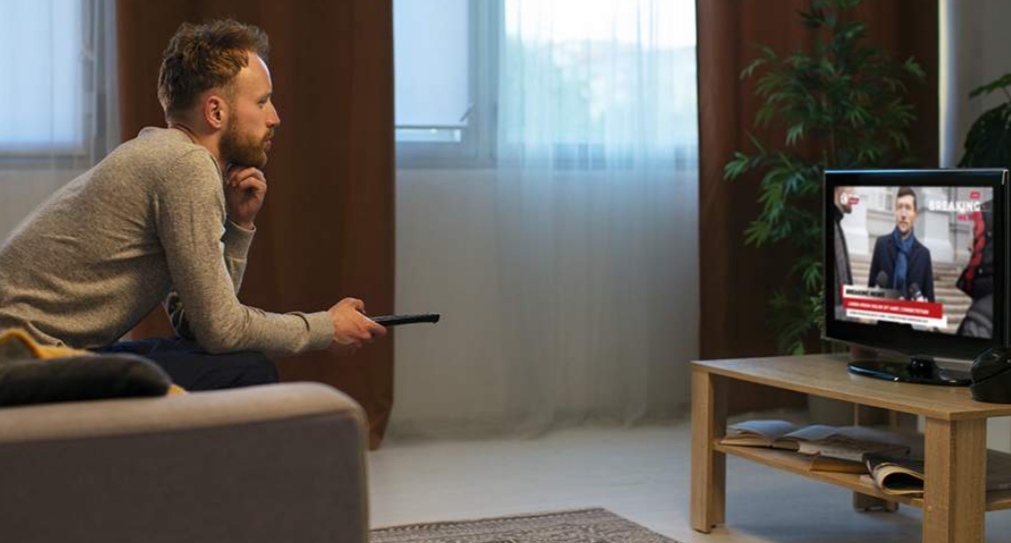 Эксперт рассказал о возможности следить за людьми при помощи телевизора