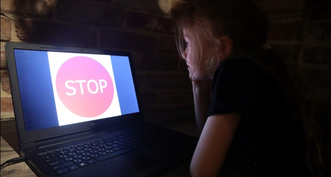 Отцы и сети: властям предложили ужесточить законы о доступе детей в интернет