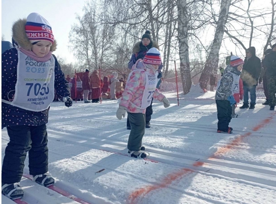 «НЕ ХВАТИЛО НИ НОМЕРОВ НИ ШАПОК»: КАК В НОВОКУЗНЕЦКЕ ПРОШЛА «ЛЫЖНЯ РОССИИ»