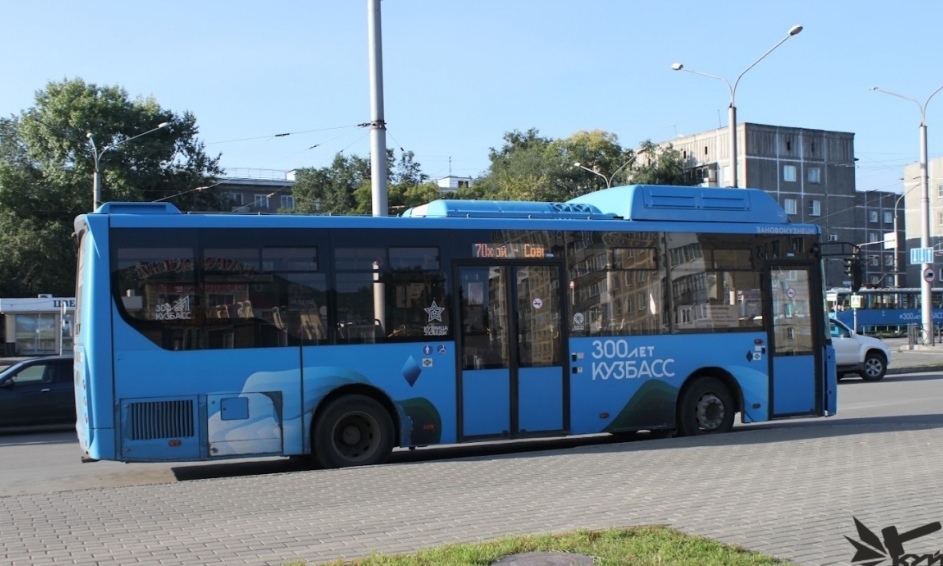 Увольнения и поломанные синие автобусы: директор «Питеравто» рассказал о ситуации в компании