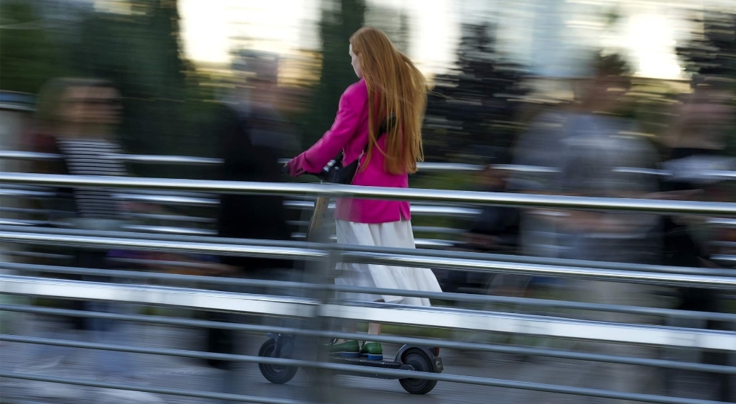 СИМейный уклад: владельцев самокатов могут обязать регистрироваться